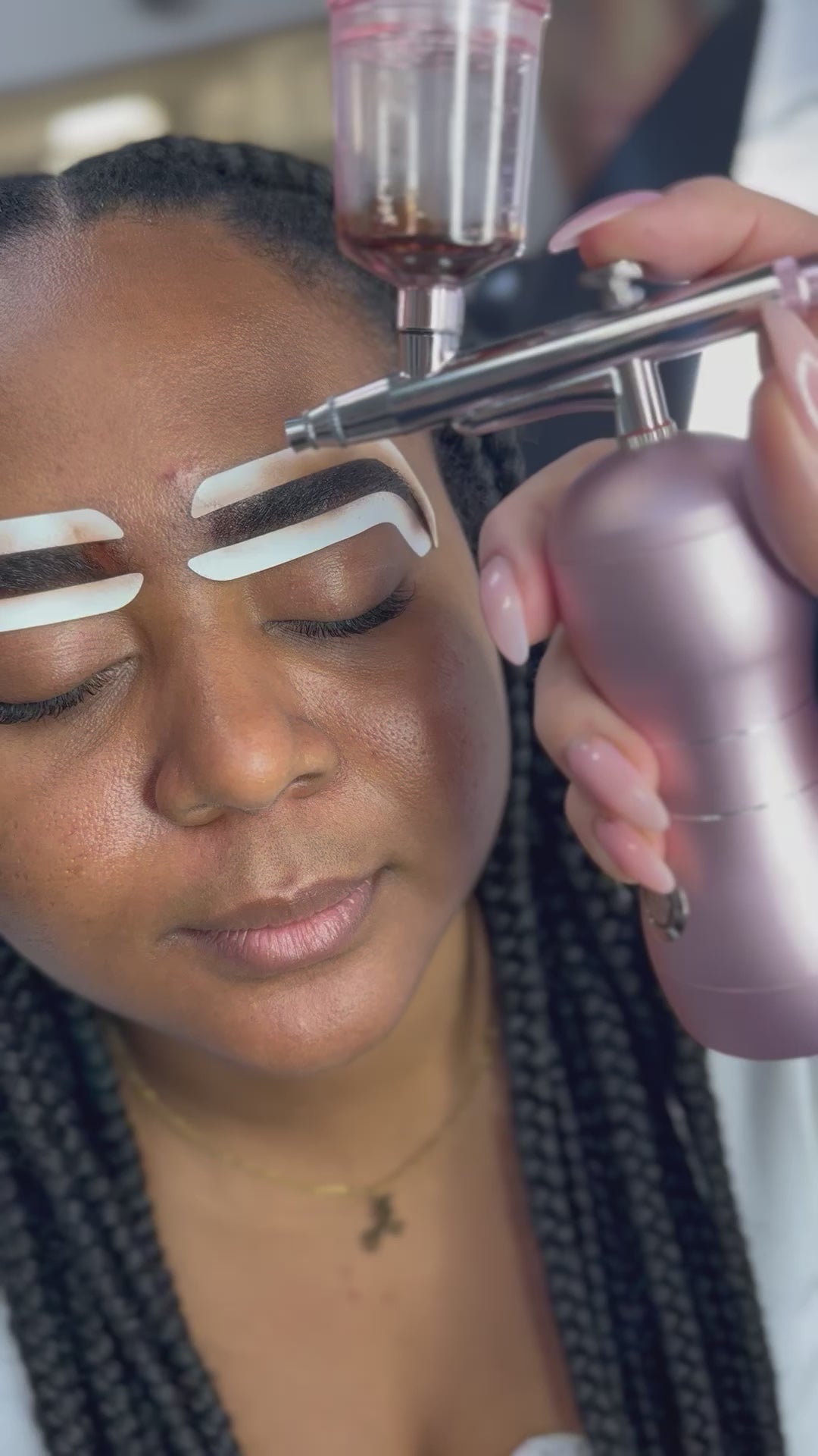 Airbrush Brow Machine in use